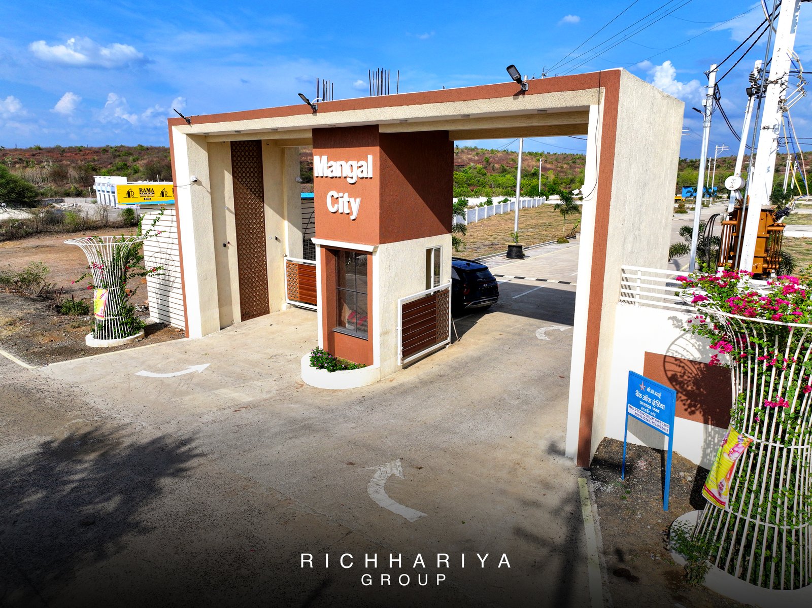 Plots and development at Mangal City
