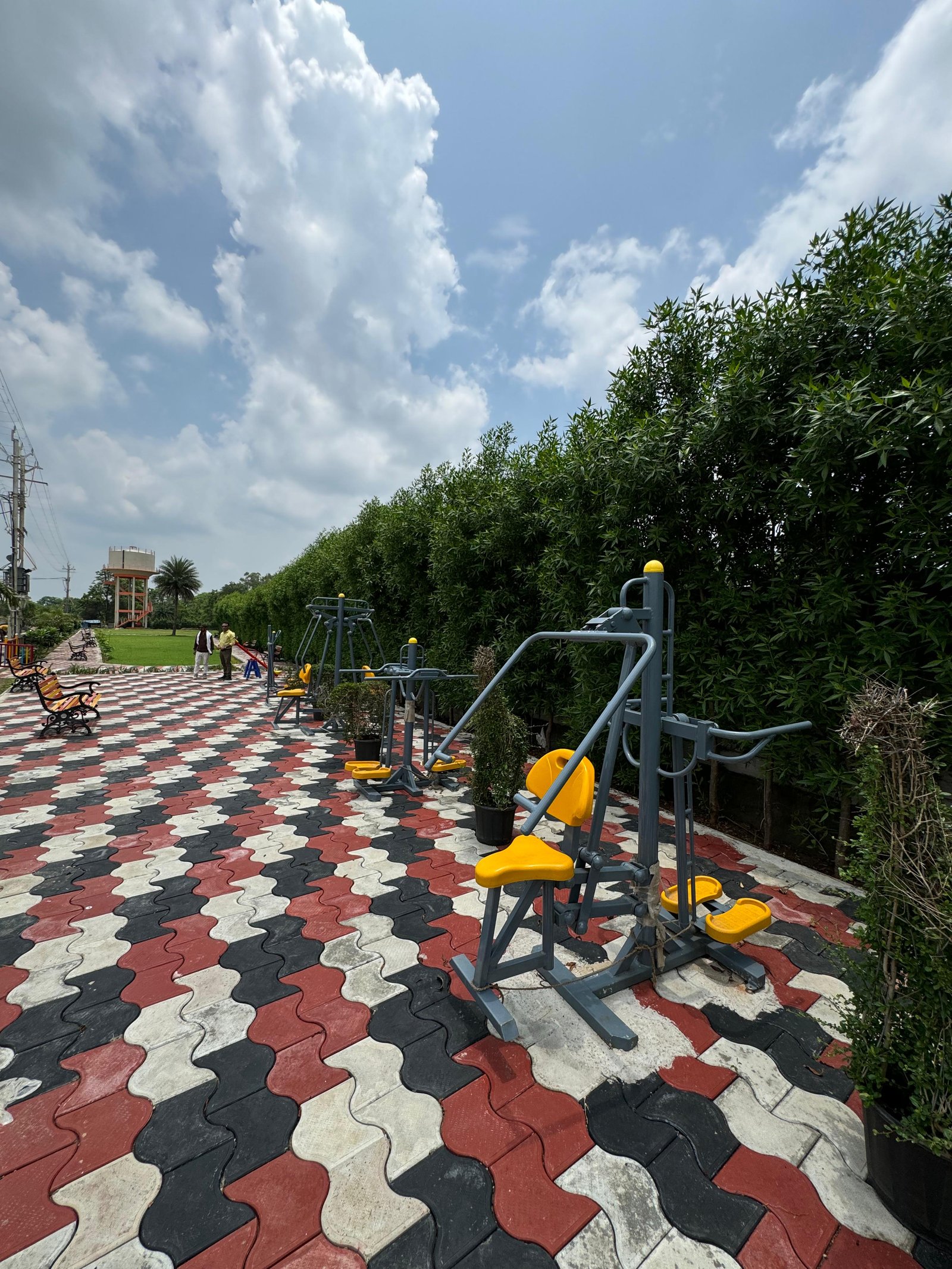 Park Titanium landscaped areas
